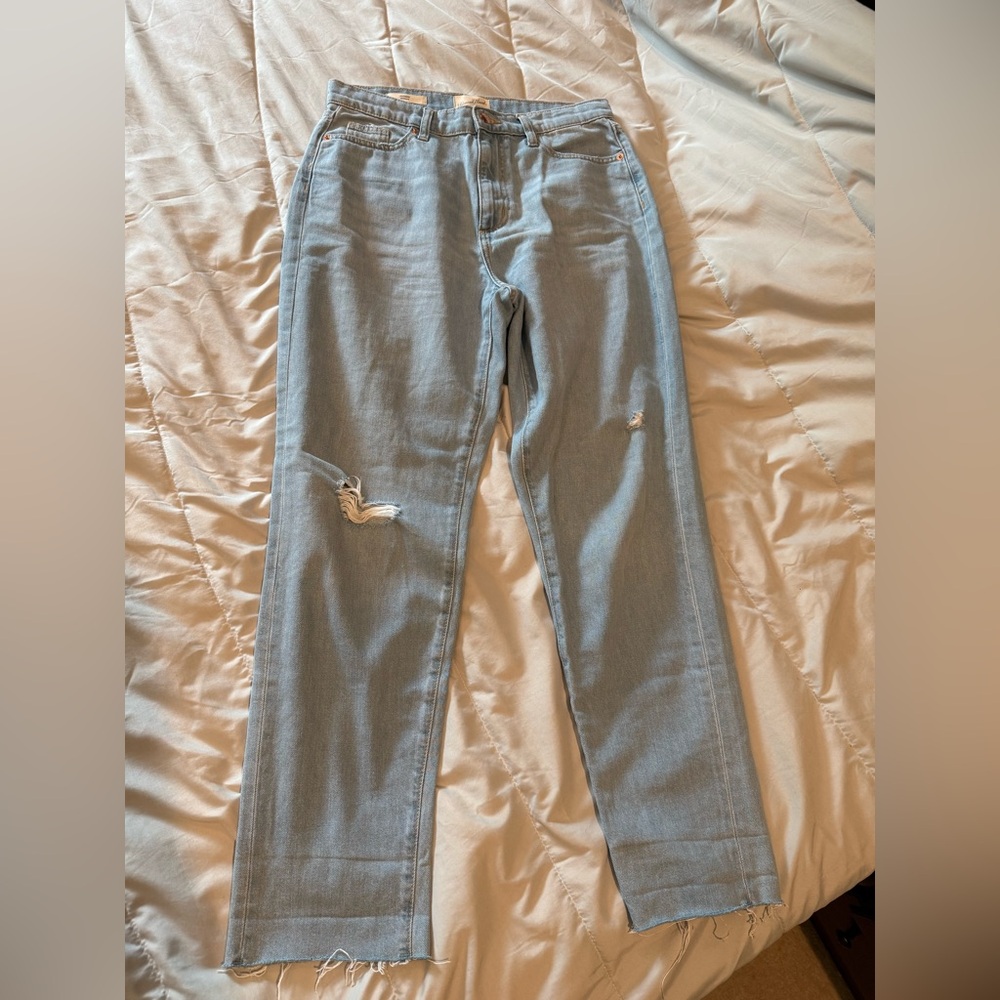 Universal Thread Light Blue Denim Jeans
